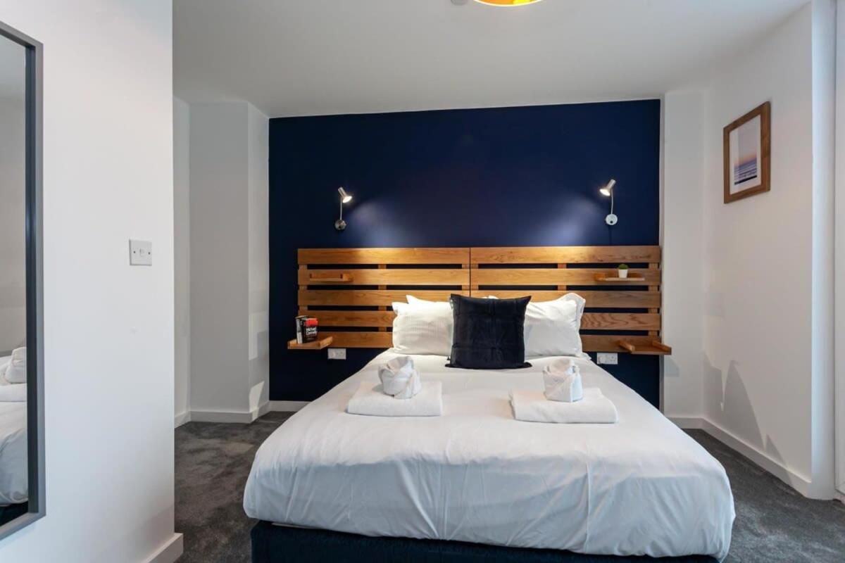 Superb 2 Bed Flat 5Min To Old Trafford Stadium Манчестер Екстер'єр фото