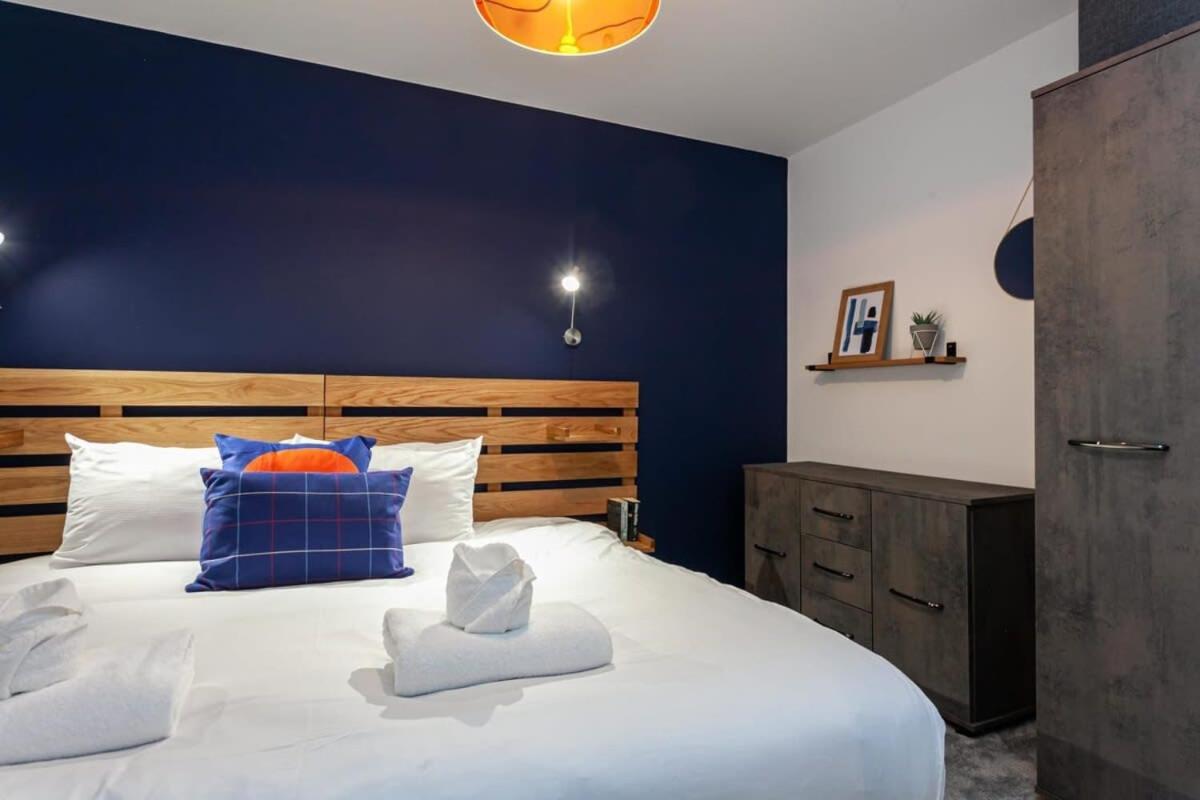 Superb 2 Bed Flat 5Min To Old Trafford Stadium Манчестер Екстер'єр фото